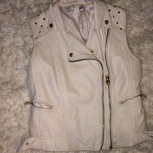 Forever 21 sleeveless vest